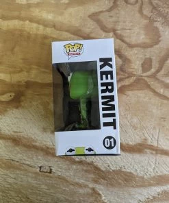 Spastic Pops [DAMAGED BOX] Pop! Vinyl , Pop! Muppets: Kermit The Drop!