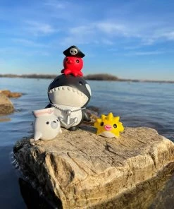 Spastic Pops IN STOCK MARTIAN TOYS Kaze Studio X Martian Toys ORCA & Friends! Designer Brands!