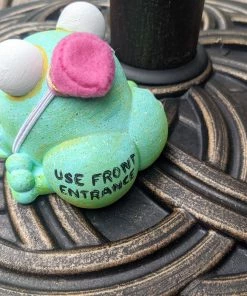 Spastic Pops SUNS OUT BUNS OUT Custom 1 Of 1 Ributt Vinyl Figure: “Bellhop” By Jellykoe