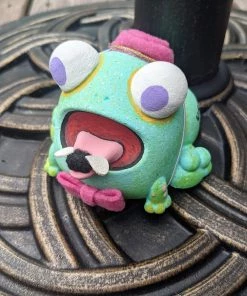 Spastic Pops SUNS OUT BUNS OUT Custom 1 Of 1 Ributt Vinyl Figure: “Bellhop” By Jellykoe