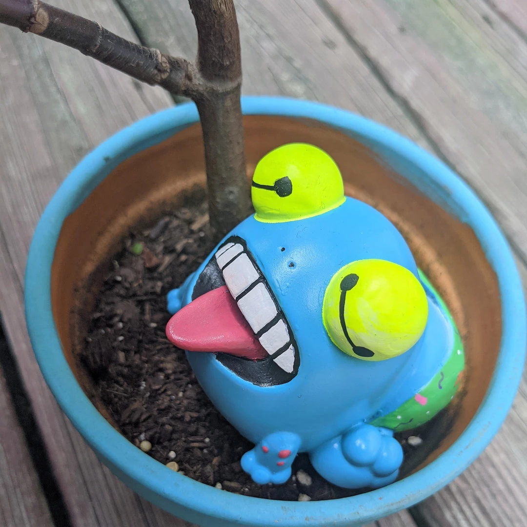 Spastic Pops SUNS OUT BUNS OUT Custom 1 Of 1 Ributt Vinyl Figure: "Toadally Here To Party" By Bearly Available 10 Spastic Pops SUNS OUT BUNS OUT Custom 1 Of 1 Ributt Vinyl Figure: "Toadally Here To Party" By Bearly Available